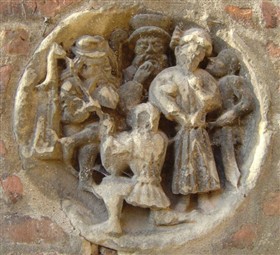 Photo:A sculptured roundel dating from the 1450s, which probably indicated to travellers the location of the building's hospitality entrance and dormitory